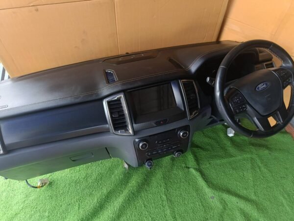 Ford Ranger Wildtrak 2016–2018 Dashboard Set (Right-Hand Drive) - Image 11