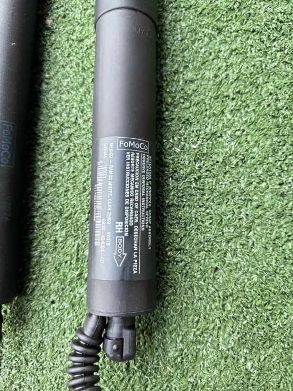 Power Tailgate Shock Absorber Set (Left + Right) – Ford Everest - Image 5